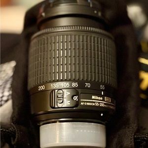 Nikon AF-S DX Zoom-NIKKOR 55-200mm f/4-5.6G ED Lens